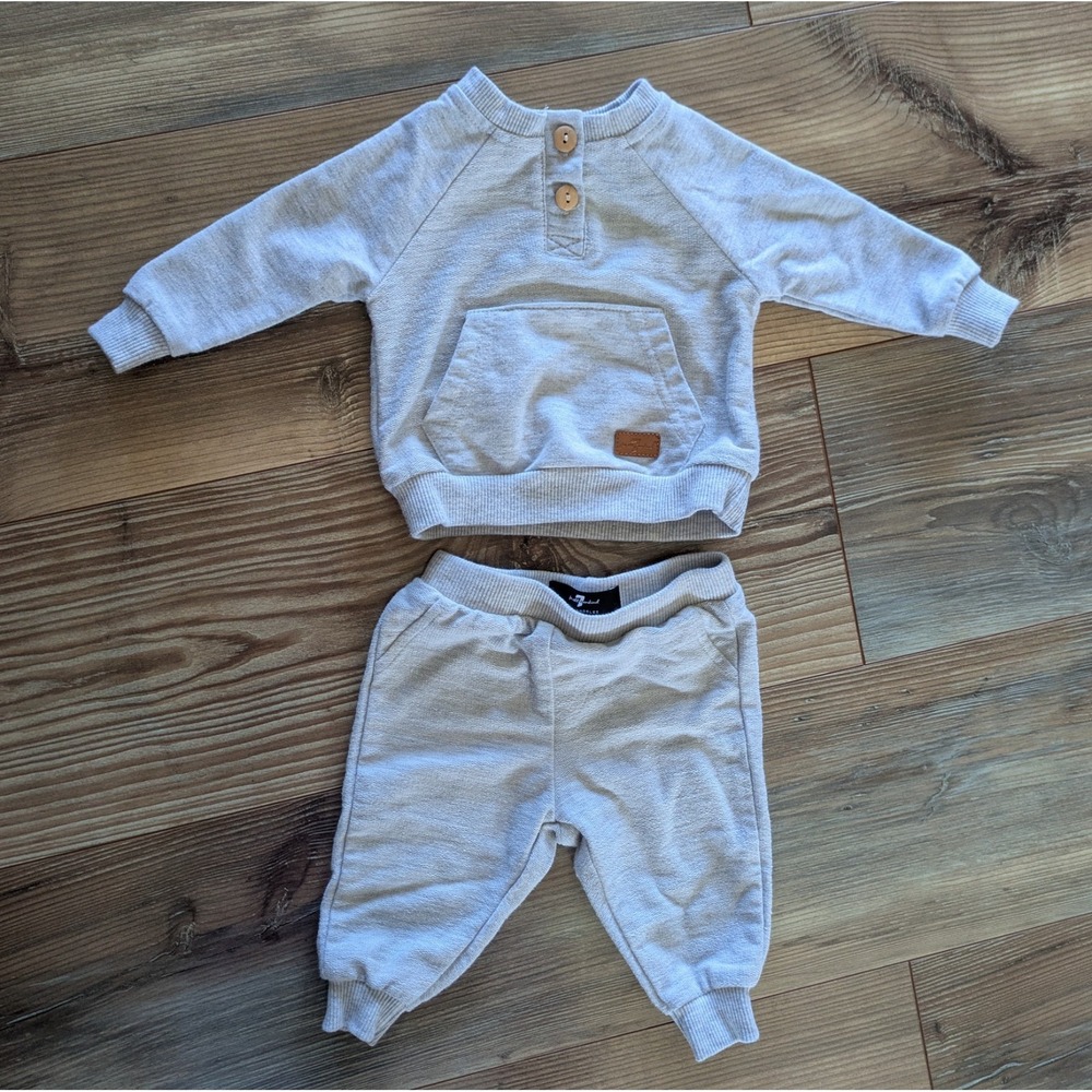 7 For All Mankind Baby 2 Piece Gray Sweatshirt & Pants Set Long Sleeve 0-3M